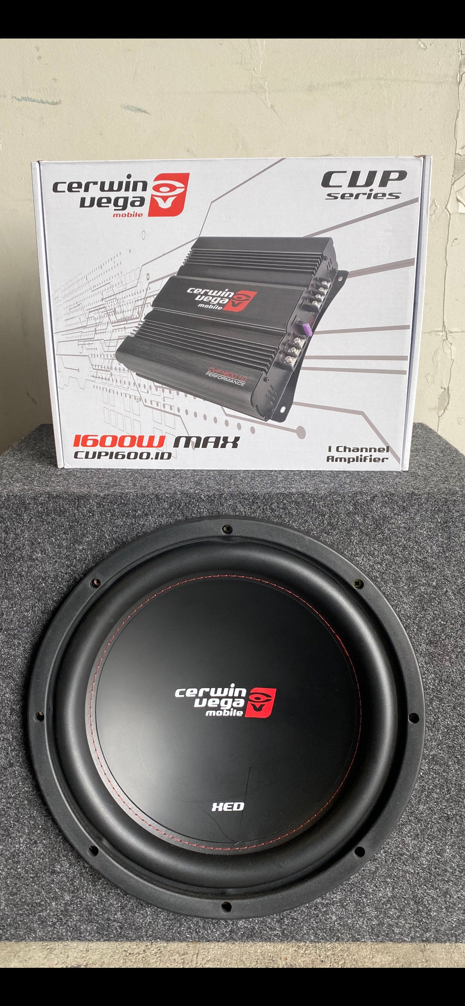COMBO-Cerwin Vega  12" 1000W Sub + 1600 Watt Amp + Box